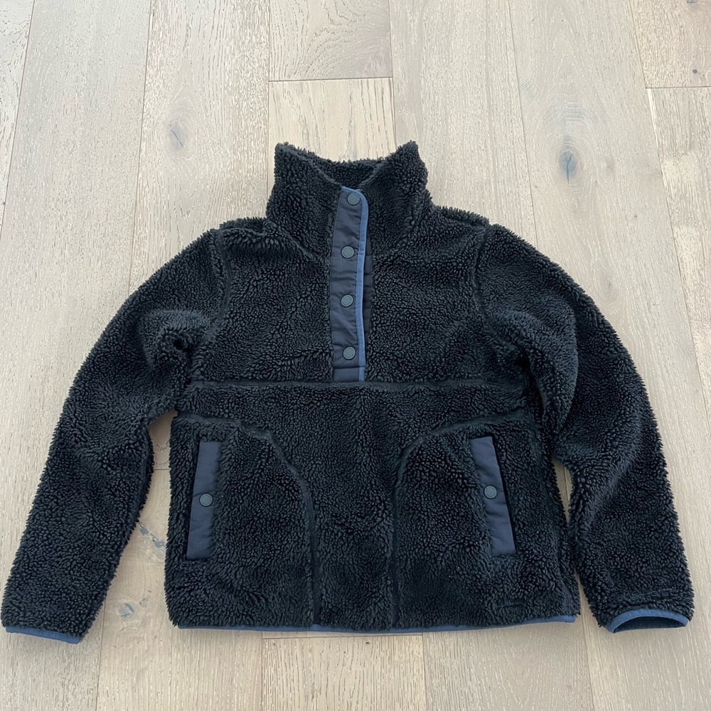 L.L. Bean Black Hi-Pile Fleece Pullover Jacket - Picture 2 of 4